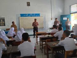 Satgas Preventif Ops Zebra Polres Majene Melakukan Sosialisasi Berlalu Lintas Kepada Siswa SMA Negeri 2 Majene