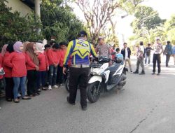 Praktek Safety Riding Tata Cara Berkendara Satlantas Res Polres Majene Bersama Pemuda Di Lingkungan Leppe