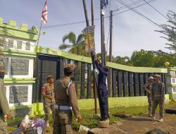 Tindak Lanjut Arahan Presiden, Satpol PP Sulbar dan Satpol PP Mamuju Tertibkan Spanduk dan Baliho