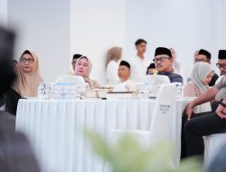 Bukan Sekadar Refleksi: Suhardi Duka dan Hj. Fatmawati Salim Tegaskan Ikatan Keluarga yang Tetap Terjaga