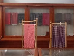 Catat, Makna Sejumlah Sureq Sutera Mandar yang Mulai Terlupakan