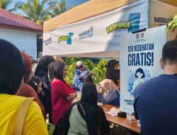 Jemput Bola: DKPPKB Sulbar Hadirkan Layanan CKG di Tengah Nobar Piala Dunia dan Festival UMKM di Jalan Arteri