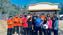 Semangat Gotong Royong, Biro Hukum Sulbar Ikut Korve Kebersihan di TMP Patidi Sambut HUT ke-81 Kemerdekaan RI