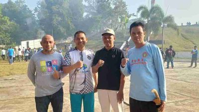 Asisten I Setda Sulbar Ikut Gotong Royong Bersihkan TMP Pati’di Sambut HUT ke-81 Kemerdekaan RI