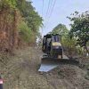 Kondisi Jalan di Tapalang Barat Mulai Berubah, UPTD Jalan dan Jembatan PUPR Sulbar Lakukan Penanganan